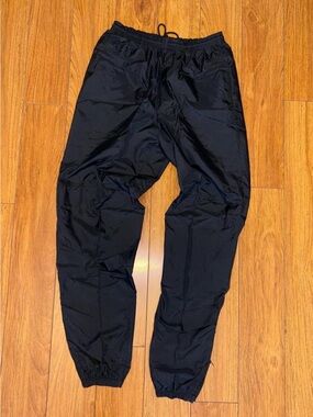 Vintage Y2K Nike black windbreaker swishy pants